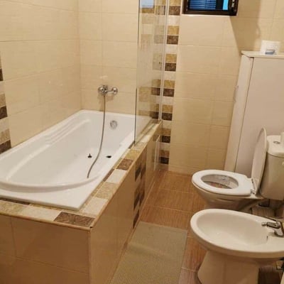 Аренда комфортного 3-комнатного пентхауса 135 м² в районе Mamaia, Констанца, Румыния